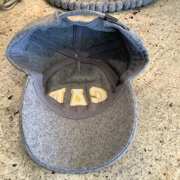 GAP Wool Gray and Yellow Cap Logo Hat - Picture 4 of 5